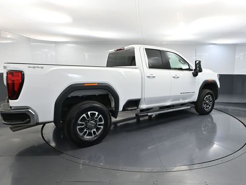 Used 2024 GMC Sierra 2500 SLE w/ SLE Value Package AWD/4WD image 6