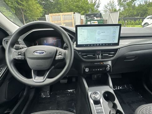 Used 2025 Ford Escape Active w/ Tech Pack #1 AWD/4WD image 17