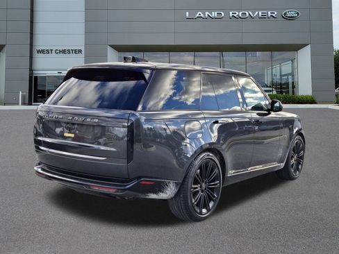 Certified 2024 Land Rover Range Rover SE image 4