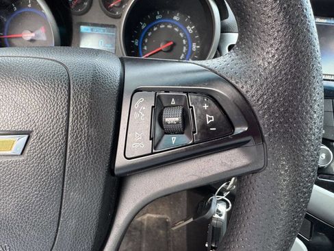 Used 2016 Chevrolet Cruze LT w/ Sun And Sound Package image 14