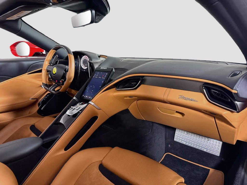 Certified 2025 Ferrari Roma Spider RWD image 18