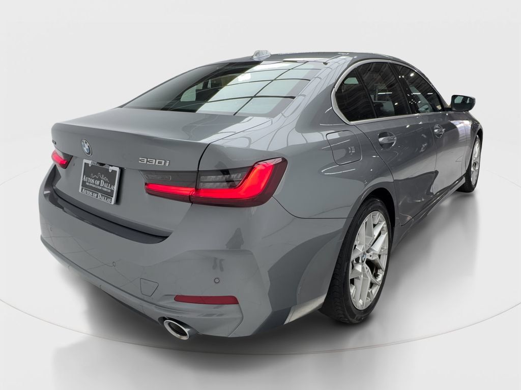 Used 2026 BMW 330i xDrive Sedan AWD/4WD image 8