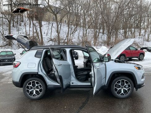 New 2026 Jeep Compass Limited AWD/4WD image 34