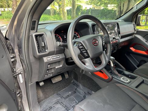 Used 2026 Nissan Frontier PRO-4X AWD/4WD image 30