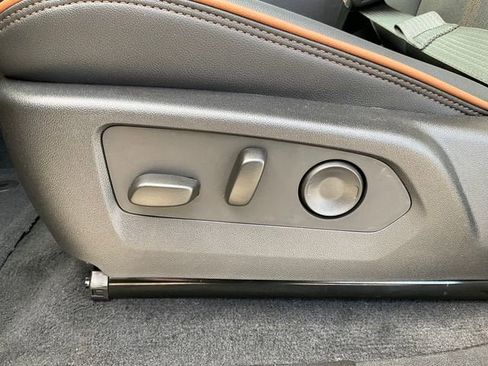 New 2026 GMC Canyon AT4 image 3