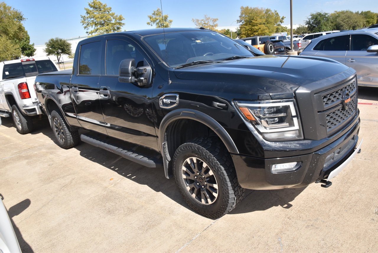 Used 2021 Nissan Titan PRO-4X w/ Pro-4x Convenience Package AWD/4WD image 5