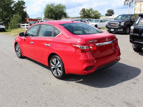 Used 2019 Nissan Sentra SV w/ Special Edition Package FWD image 4
