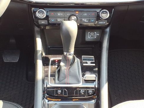 Used 2025 Jeep Compass Trailhawk w/ Trailhawk Elite Group AWD/4WD image 20