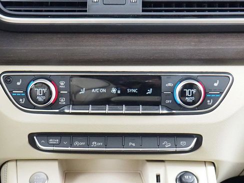 Used 2024 Audi Q5 Premium Plus w/ Premium Plus Package image 26