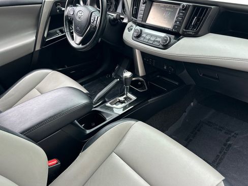 Certified 2018 Toyota RAV4 Limited image 16