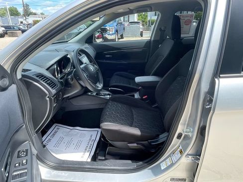 Used 2024 Mitsubishi Outlander Sport ES AWD/4WD image 12