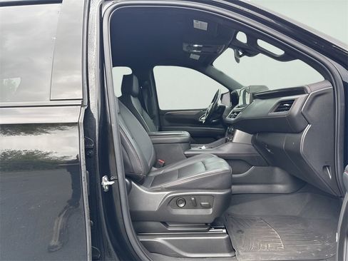 Used 2022 Chevrolet Tahoe RST image 10