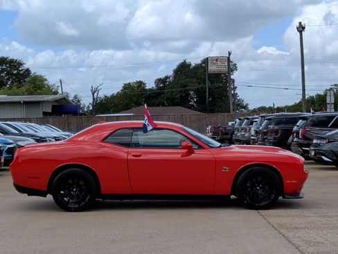 Used 2021 Dodge Challenger R/T Scat Pack RWD image 10