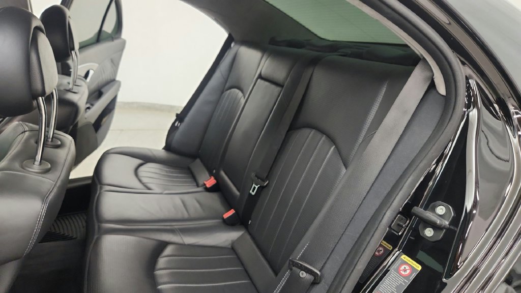 Used 2005 Mercedes-Benz E 55 AMG Sedan image 53
