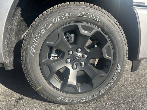 New 2026 RAM 1500 Big Horn w/ Night Edition image 9