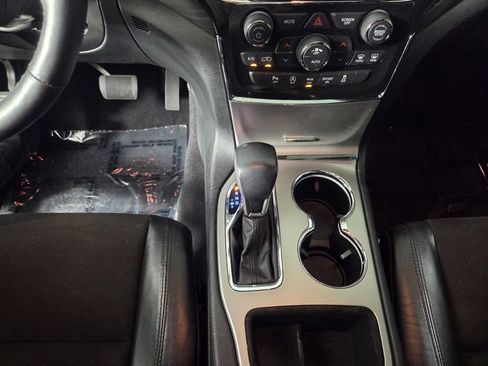 Used 2019 Jeep Grand Cherokee Altitude RWD image 14