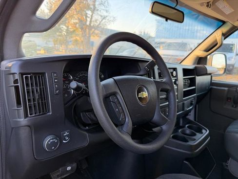 Used 2025 Chevrolet Express 2500 w/ Driver Convenience Package image 14