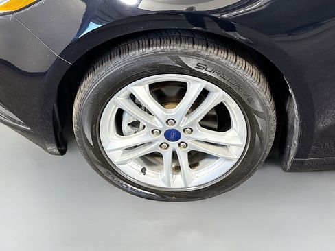 Used 2018 Ford Fusion S image 38