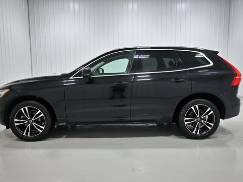 Used 2018 Volvo XC60 T5 Momentum w/ Vision Package AWD/4WD image 24