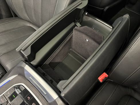 Used 2022 BMW X7 xDrive40i w/ Luxury Seating Package image 22