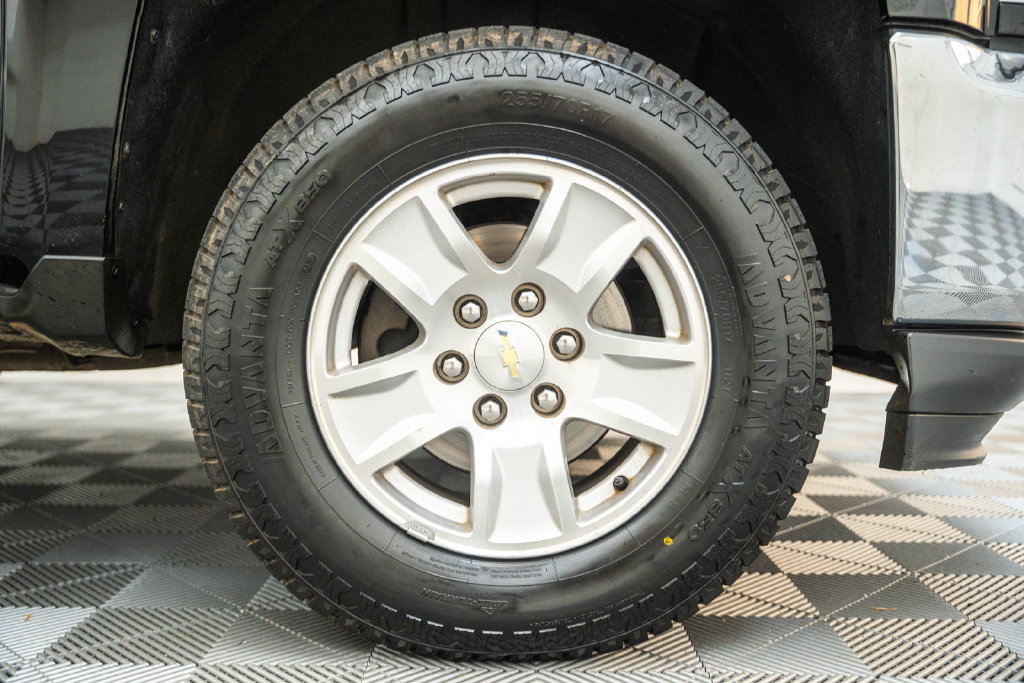 Used 2017 Chevrolet Silverado 1500 LT w/ All Star Edition AWD/4WD image 18