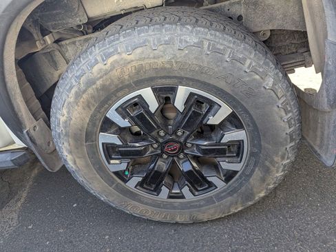 Used 2022 Nissan Frontier Pro-X image 8