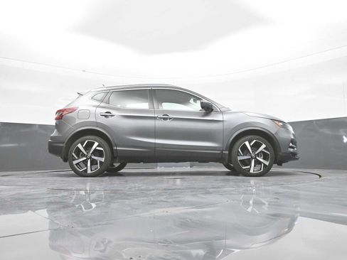 Used 2022 Nissan Rogue Sport SL AWD/4WD image 44