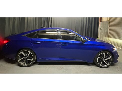 Used 2022 Honda Accord Sport image 4