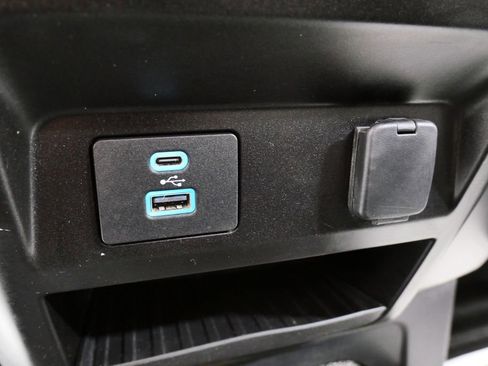 Used 2020 Ford F250 XLT image 34