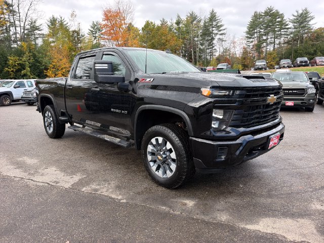 Used 2024 Chevrolet Silverado 2500 Custom w/ Custom Convenience Package AWD/4WD image 2