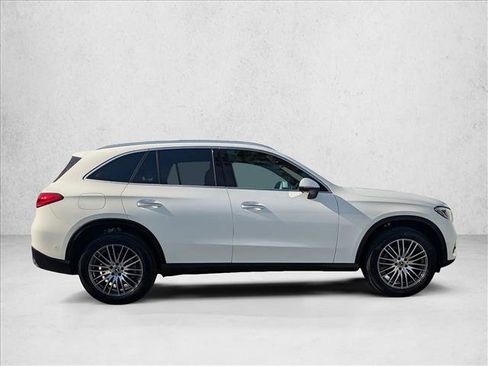 Certified 2025 Mercedes-Benz GLC 300 image 7