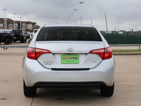 Used 2019 Toyota Corolla LE image 6