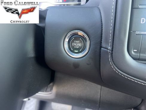 Used 2023 GMC Yukon XL Denali Ultimate w/ LPO, Floor Liner Package AWD/4WD image 22