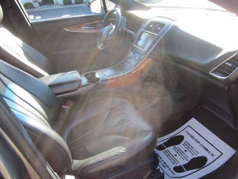 Used 2016 Lincoln MKX Reserve w/ Technology Package image 14