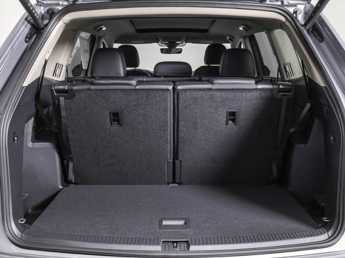 New 2026 Volkswagen Atlas SE image 40