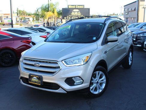 Used 2018 Ford Escape SEL FWD image 37