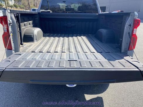 Used 2025 Chevrolet Silverado 1500 Custom Trail Boss w/ Dark Appearance Package image 8