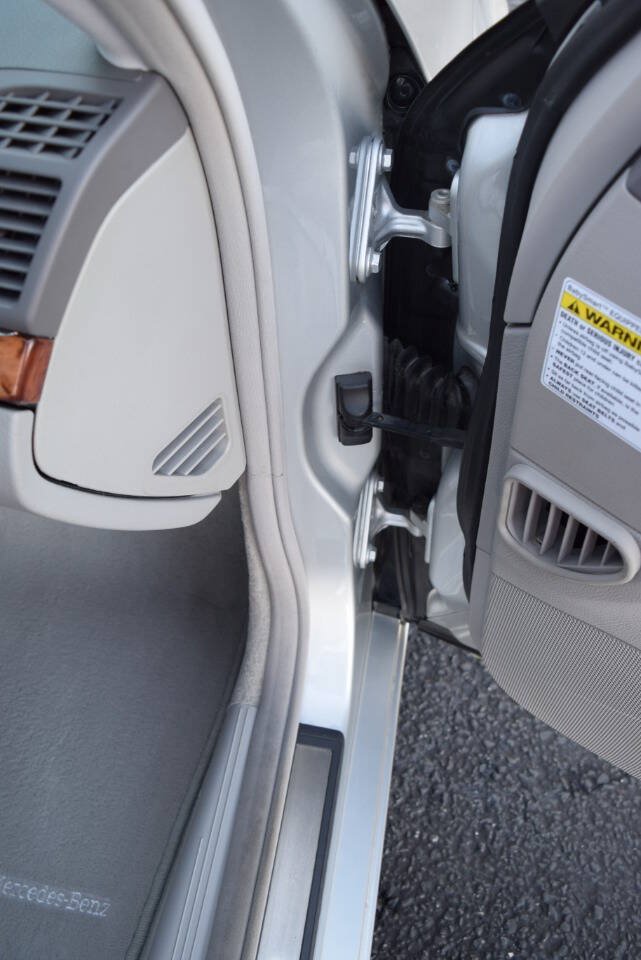 Used 2004 Mercedes-Benz E 500 Sedan image 50