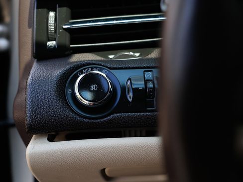 Used 2016 Chevrolet Malibu LTZ image 49