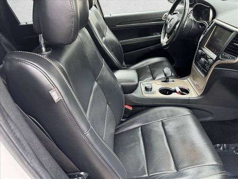 Used 2015 Jeep Grand Cherokee Limited w/ Luxury Group II AWD/4WD image 20