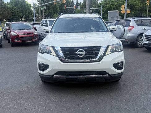 Used 2017 Nissan Pathfinder SV w/ Trailer Tow Package AWD/4WD image 4