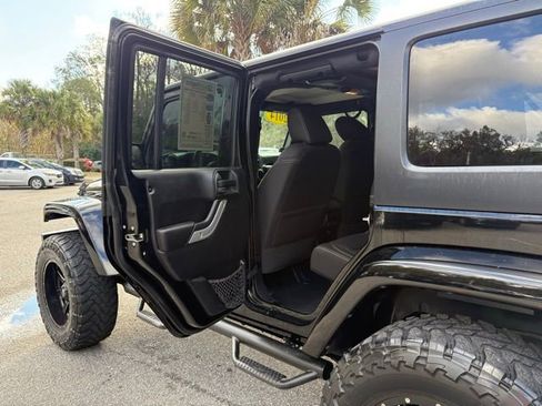 Used 2014 Jeep Wrangler Unlimited Sahara w/ Connectivity Group image 23