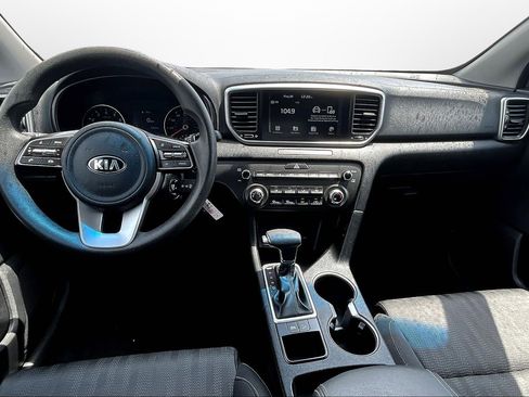 Used 2020 Kia Sportage LX image 13