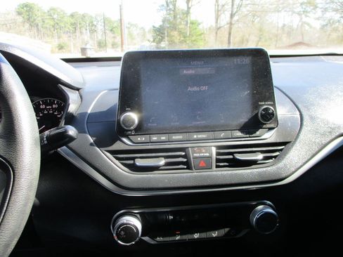 Used 2021 Nissan Altima 2.5 SV image 12