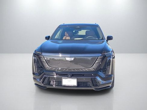 New 2026 Cadillac Vistiq Platinum image 2