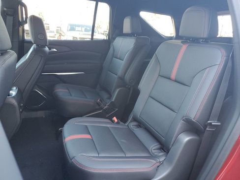 New 2026 Chevrolet Traverse RS image 14