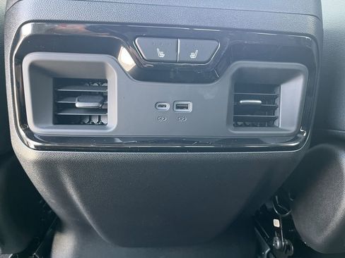 New 2026 GMC Sierra 2500 AT4 w/ AT4 Premium Plus Package AWD/4WD image 20