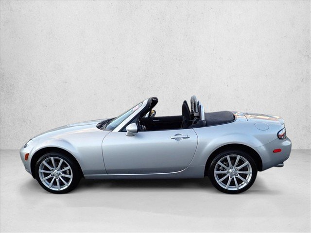 Used 2008 MAZDA MX-5 Miata Touring RWD image 2