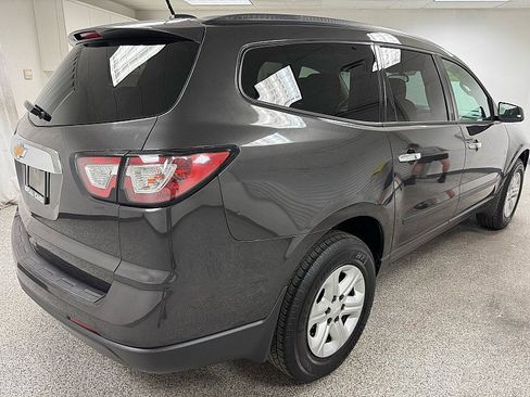 Used 2017 Chevrolet Traverse LS image 5