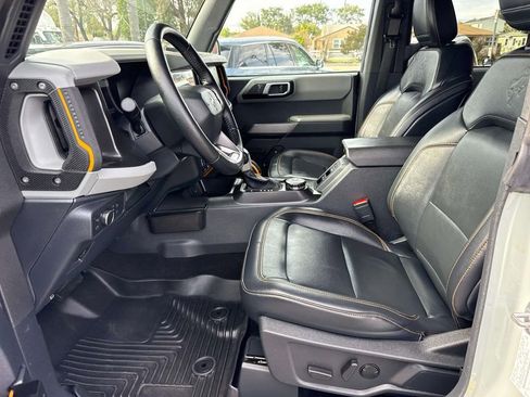 Used 2022 Ford Bronco Badlands image 21